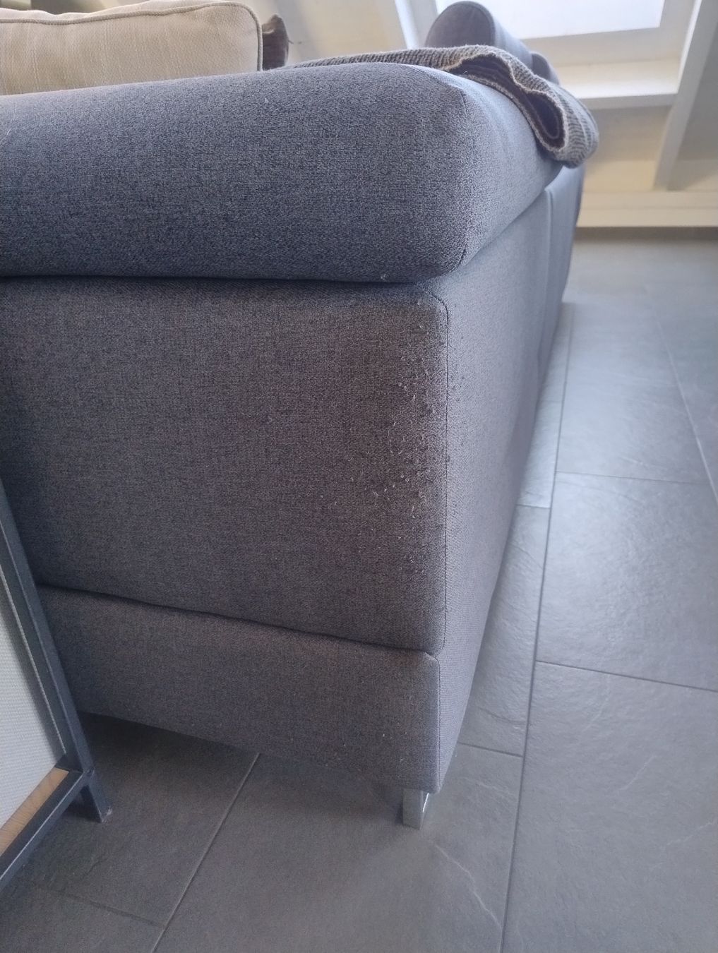 Conforama Divani: Ecksofa mit Bettfunktion und Stauraum gebraucht – Usato da Münchenstein venduto da A-aron 2