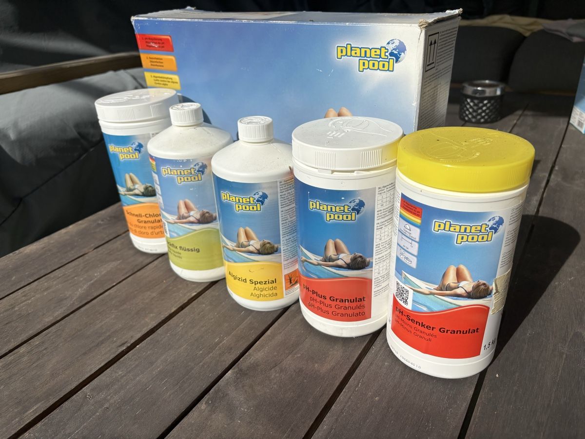 Prodotti di pulizia: Planet Pool Poolpflege Set – Usato da Neftenbach venduto da jema08