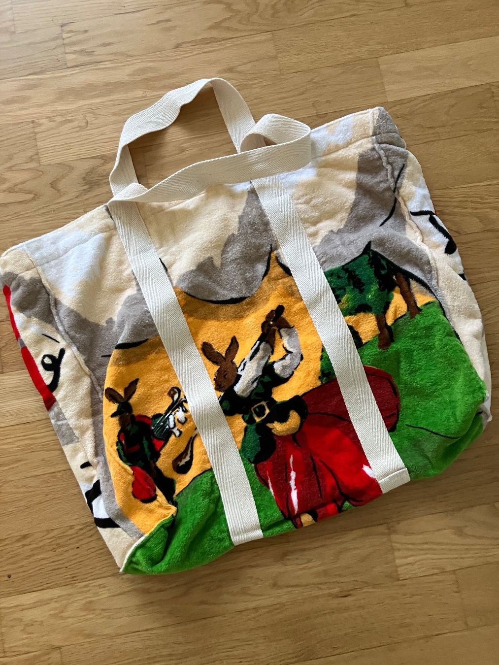 Ensoie Borse: En soie Tasche – Usato da Spreitenbach venduto da schwarzerhase70 1