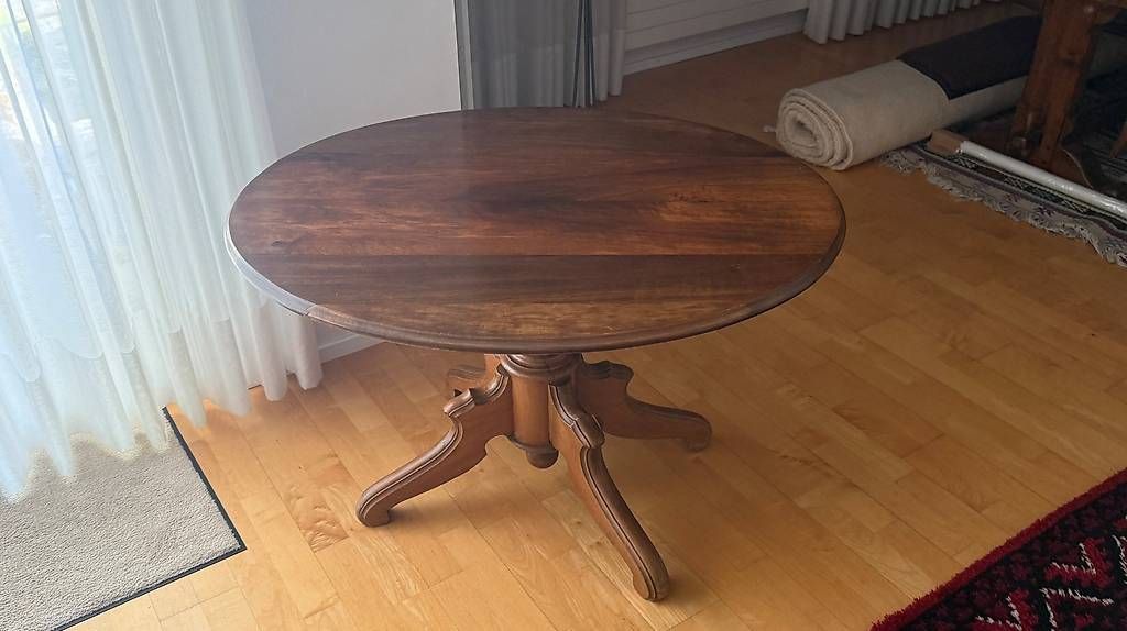 Tables: Salontisch aus Holz – D'occasion à Münsingen par inf_kd6b 1