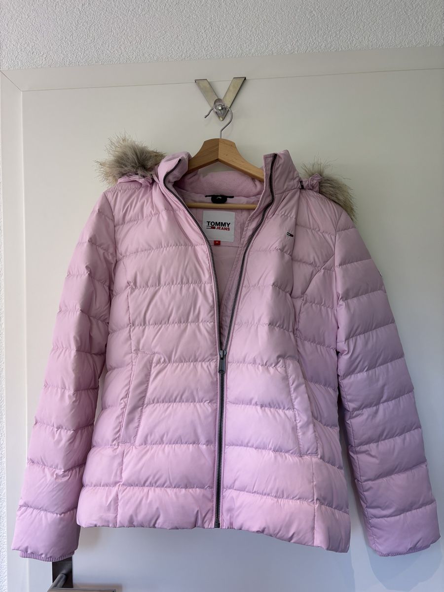 Tommy Hilfiger Jacken: Tommy Hilfiger daunenjacke – Neu (gemäss Beschreibung) aus Spiez von maene11