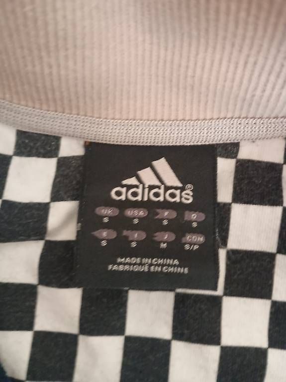 Adidas T-shirt: Vintage-Style Adidas Oberteil – Usato da Zürich venduto da Melianea 3