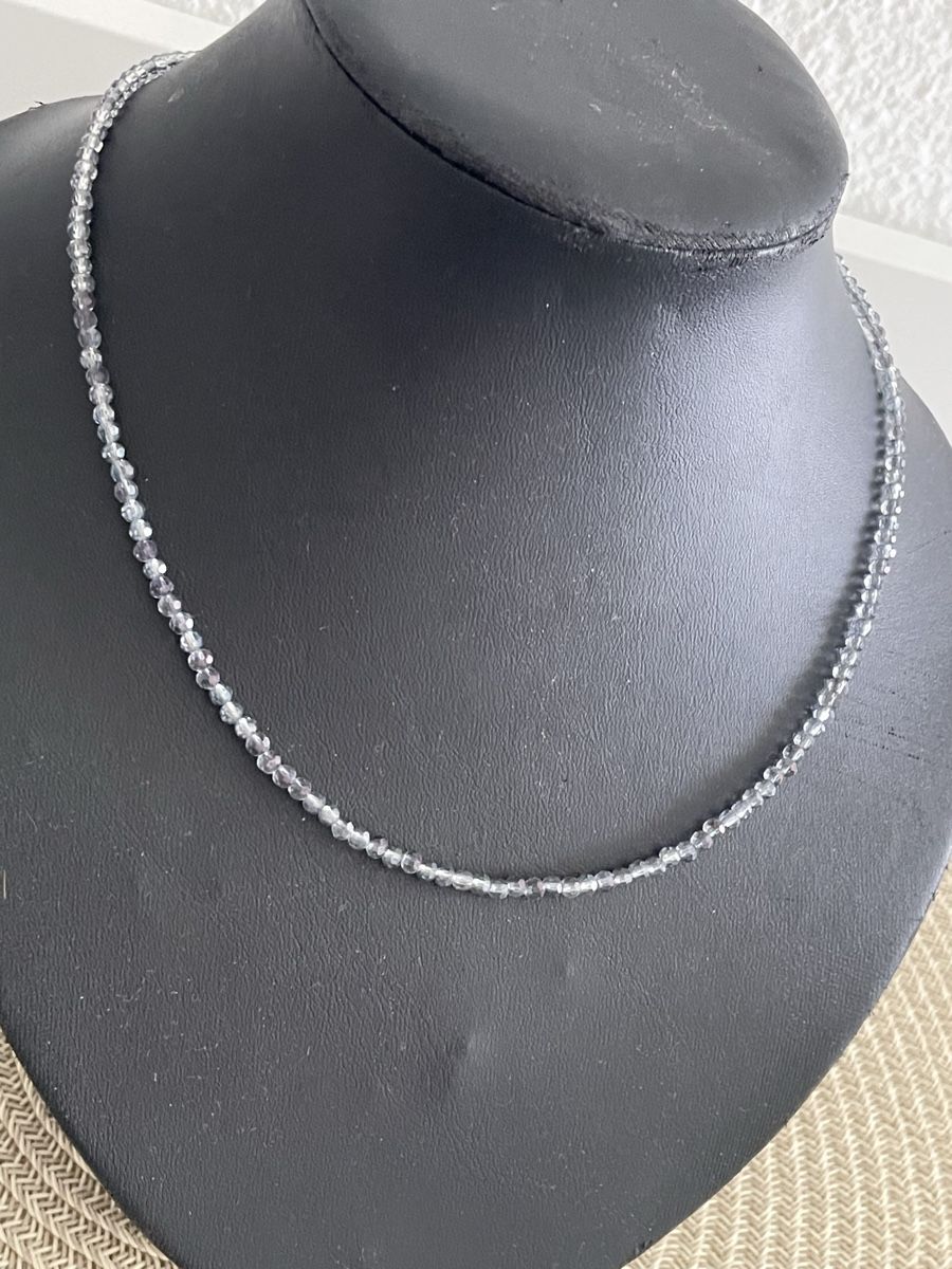 Catenine: Superbe collier de perles grises 46 cm fermoir argent 925 – Usato da Worben venduto da benit.drn