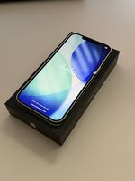 iPhone 12 Pro Max 256GB in Silver/White 