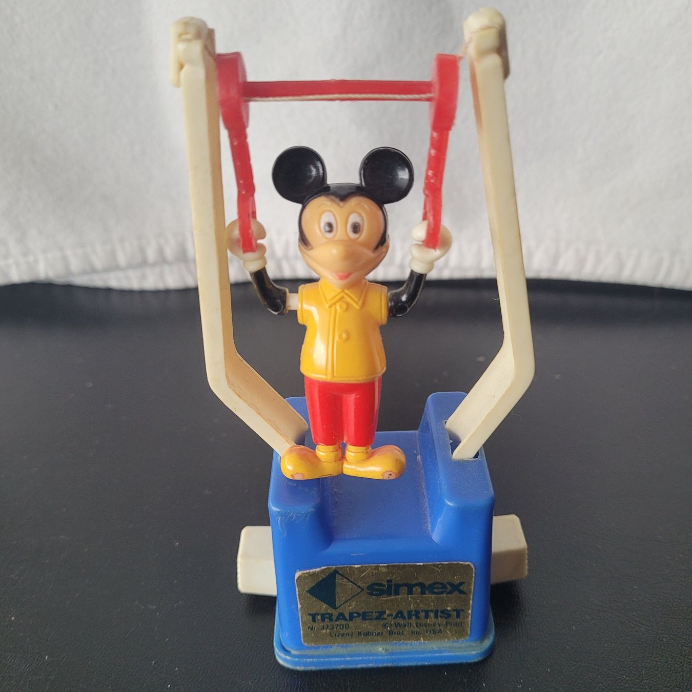 Disney Figuren: Micky am Trapez – Gebraucht aus Winterthur von Schnufel0