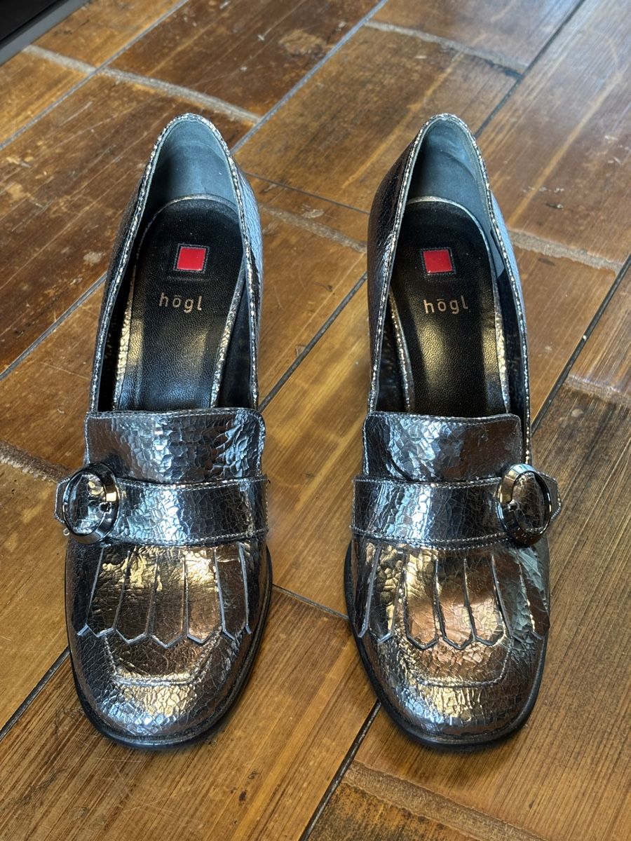 Högl Scarpe da donna: Högl Escarpins Argentés 40 – Nuovo (secondo la descrizione) da Dotzigen venduto da SecondHandGems 1