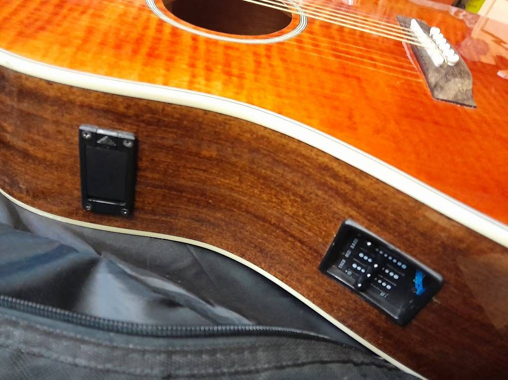 Strumenti musicali: Guitare Folk Venson – Usato da Lausanne venduto da EdwinBOSU 4
