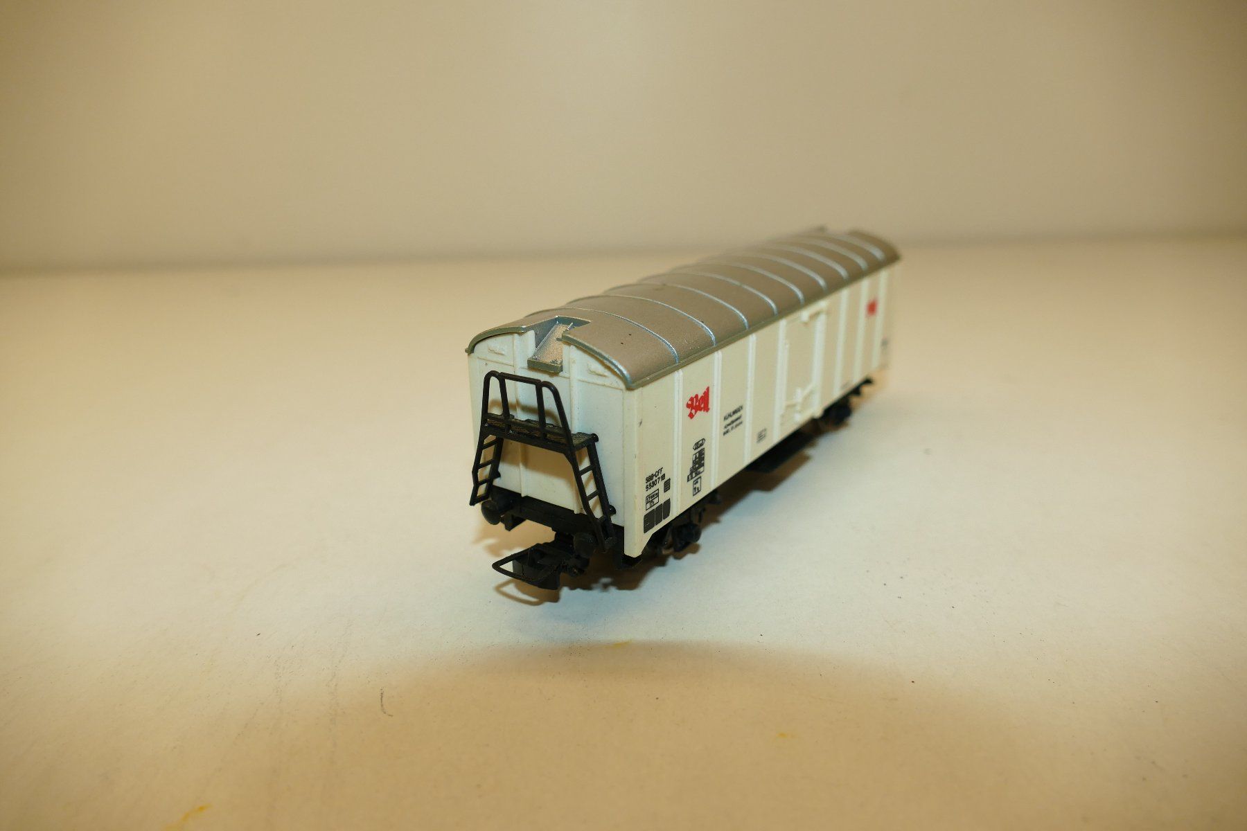 Rivarossi Modellini di ferrovie: Rivarossi H0: SBB Kühlwagen Bell – Usato da Niederhasli venduto da rail-duerst 3