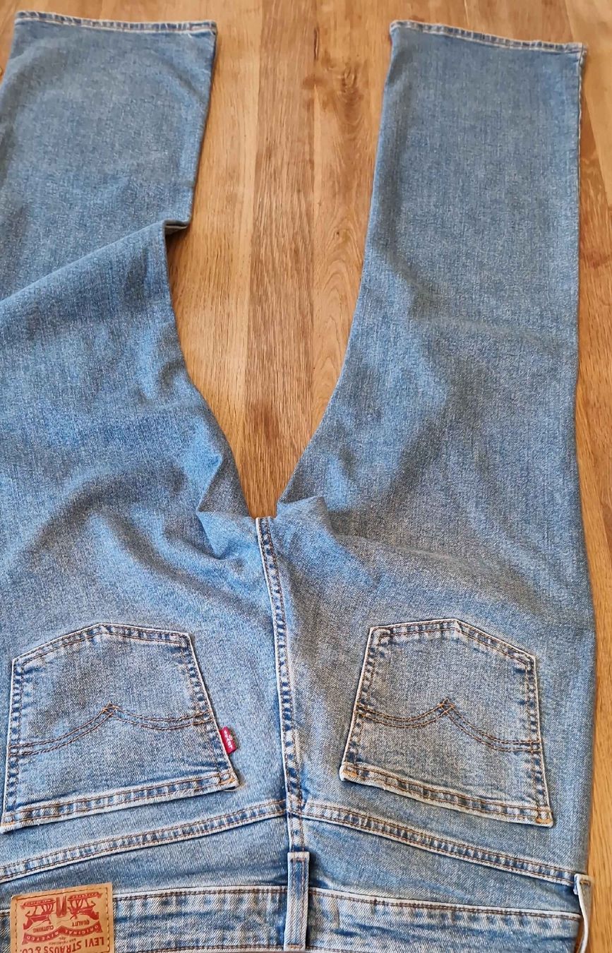 Levi's Jeans: Original Levis Jeans, Top Zustand, Grösse 30, hellblau – Usato da Gwatt (Thun) venduto da Letzte-Chance-II 2