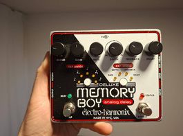 Deluxe Memory Boy Analog Delay (Electro-Harmonix)