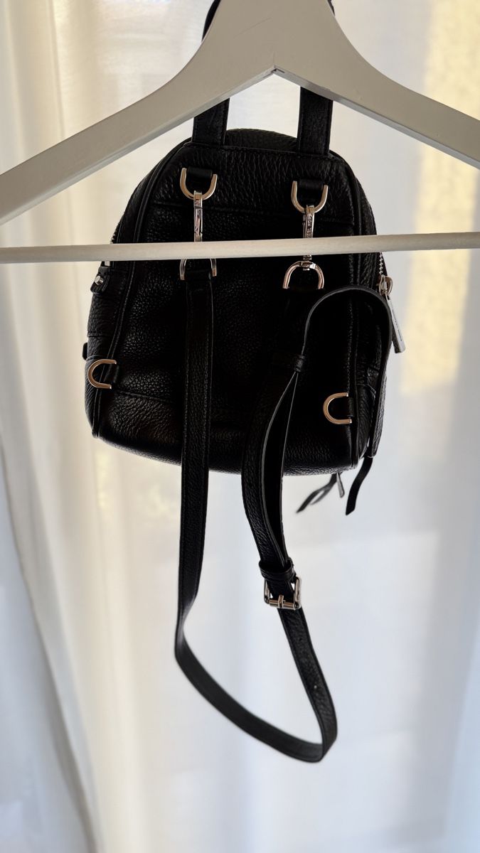 Michael Kors Rucksäcke: Michael Kors mini Rucksack - Schwarz – Gebraucht aus Solothurn von D.FloLu 1