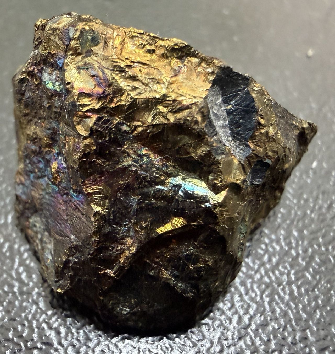 Mineralien & Heilsteine: Chalkopyrit, Namibia (4b49) – Neu (gemäss Beschreibung) aus Muri b. Bern von Gemmes