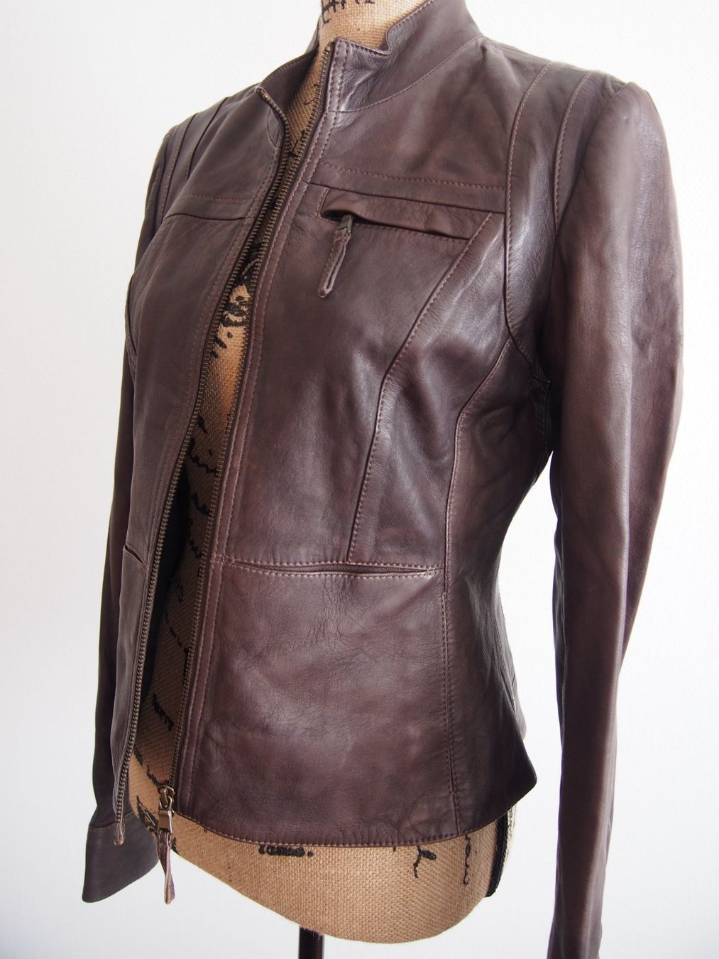 Marc Cain Giacche: MARCCAIN  Exklusive Jacke feinstes Lamm Nappa – Usato da Stäfa venduto da meridianum 2