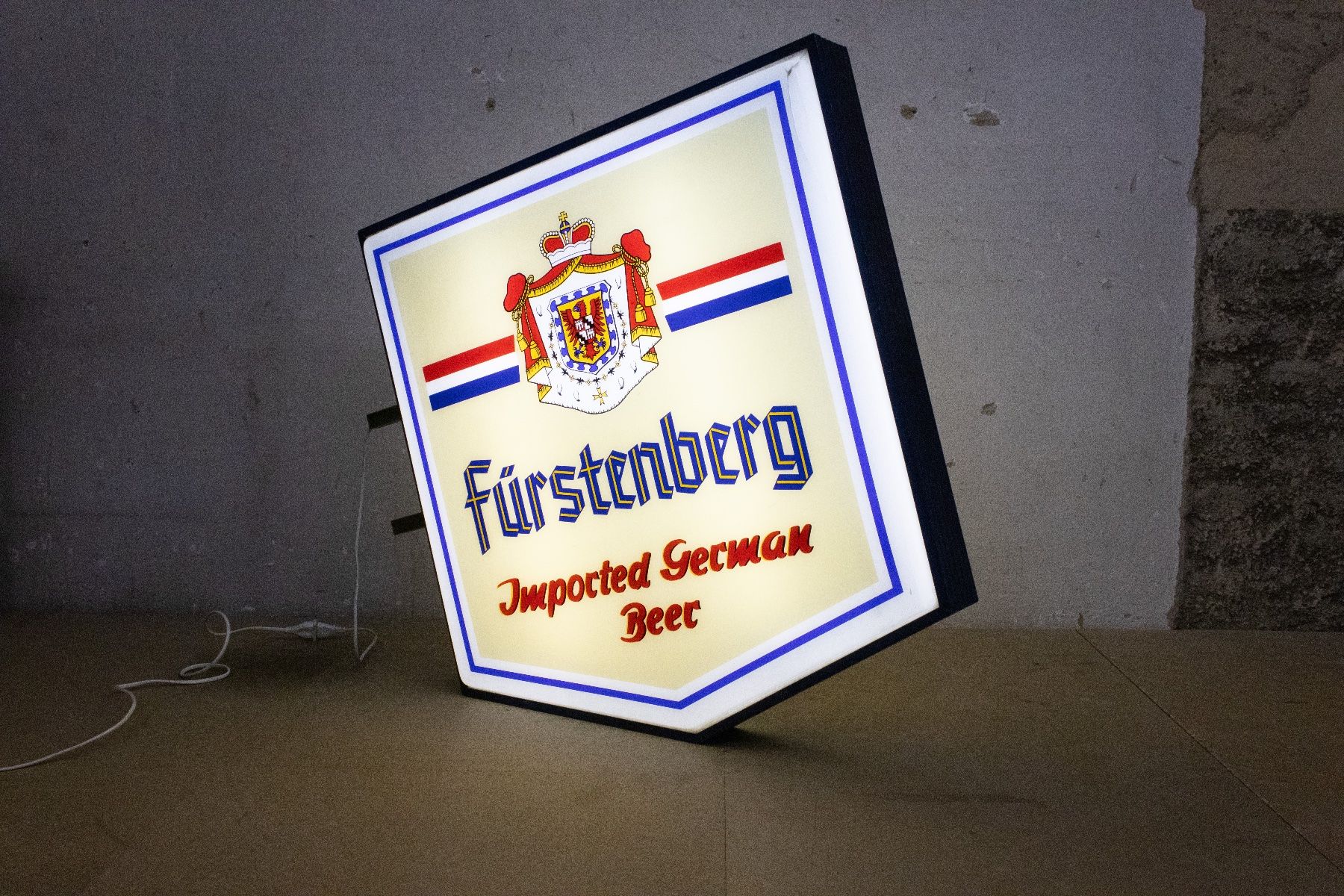Fürstenberg Lampade: Leuchtreklame / Werbereklame Fürstenberg Bier – Usato da Zürich venduto da ZuercherBrockenhaus 8