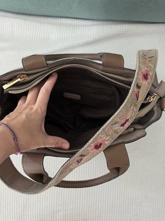 PARFOIS Handtasche mit langem, breiten, gestickten Träger