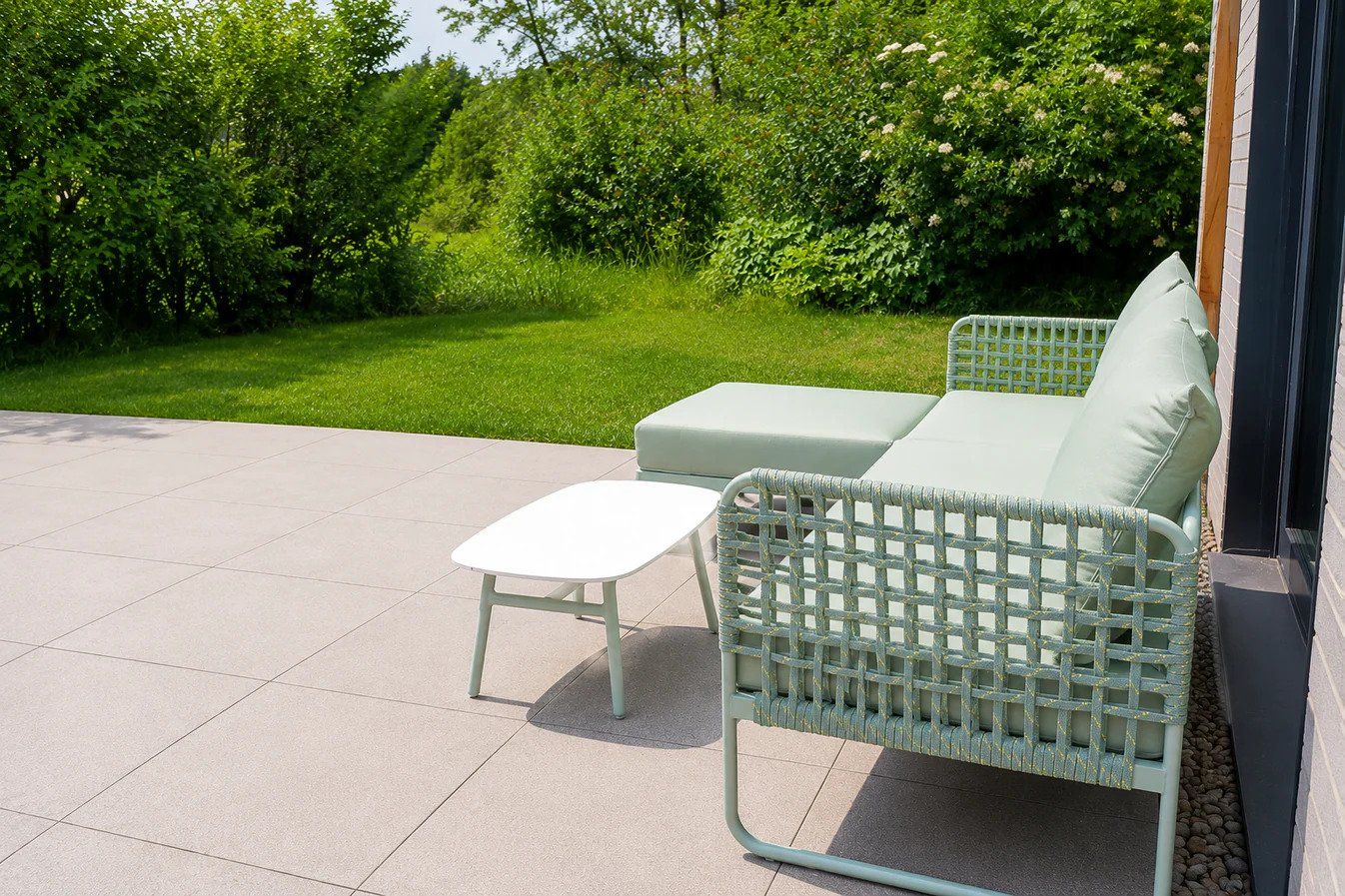 Divani: Connubia Outdoor Sofa 3er Sitzer Thymo – Nuovo (secondo la descrizione) da Winterthur venduto da db5_yr2m 1