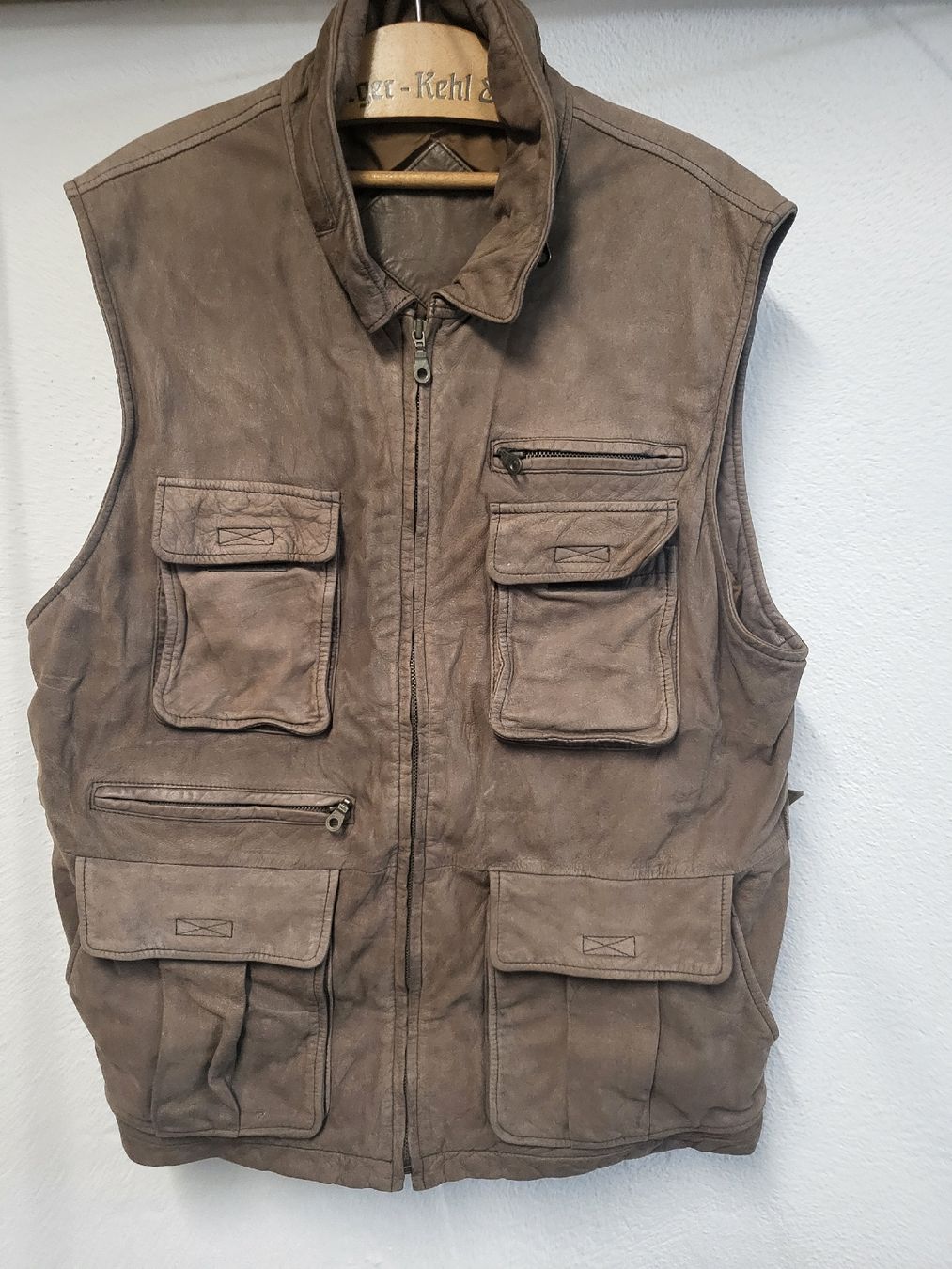 Gilet & Giacche: Herren Leder Gilet Weste – Usato da Rüschlikon venduto da Voxi