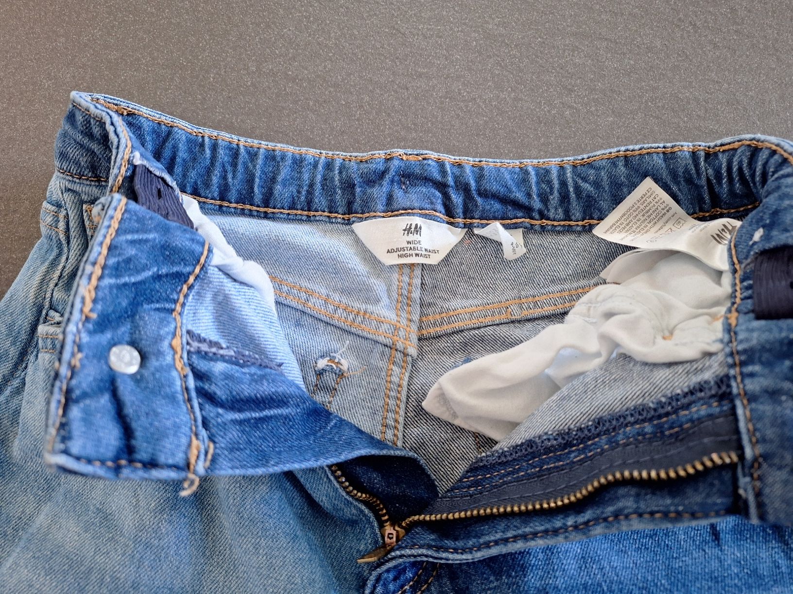 H&M Pantaloni: H&M Jeans Wide Gr. 140 – Usato da Brittnau venduto da Norge77 1