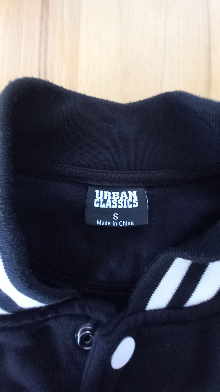 Giacche & Cappotti: Collegejacke gr 170 schwarz/weiss – Usato da Eggersriet venduto da Taylorjam 1