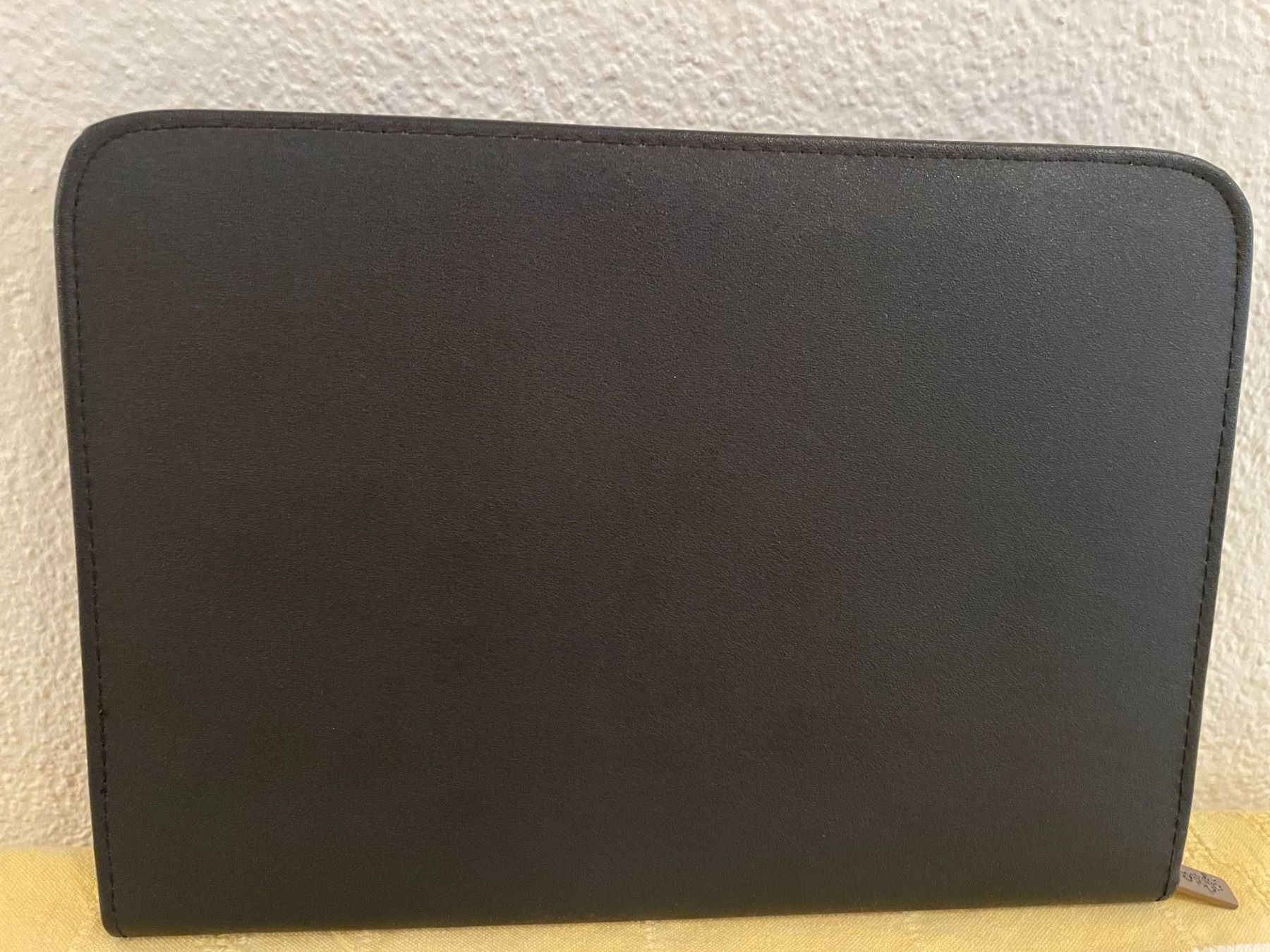 Blocchi: Schreibmappe schwarz, Kunstleder – Nuovo (secondo la descrizione) da Buchs AG venduto da Flaphach 1