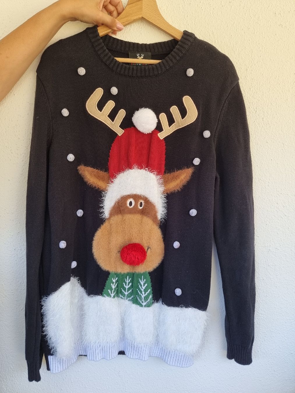 Pullover & Sweatshirts: Pullover Rentier Motiv schwarz Grösse XL  – Neu (gemäss Beschreibung) aus Balzers von Homeandgarden