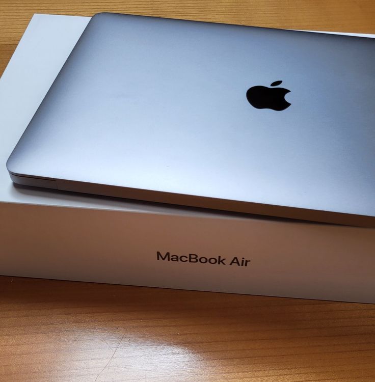 Apple Notebook: MacBook Air – Usato da Fribourg venduto da VictoriaShop7 1