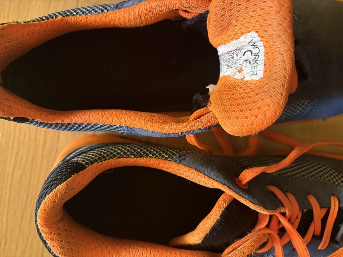 Herrenschuhe: Sicherheitsschuhe gr 44  – Gebraucht aus Mönchaltorf von Daglinde 4