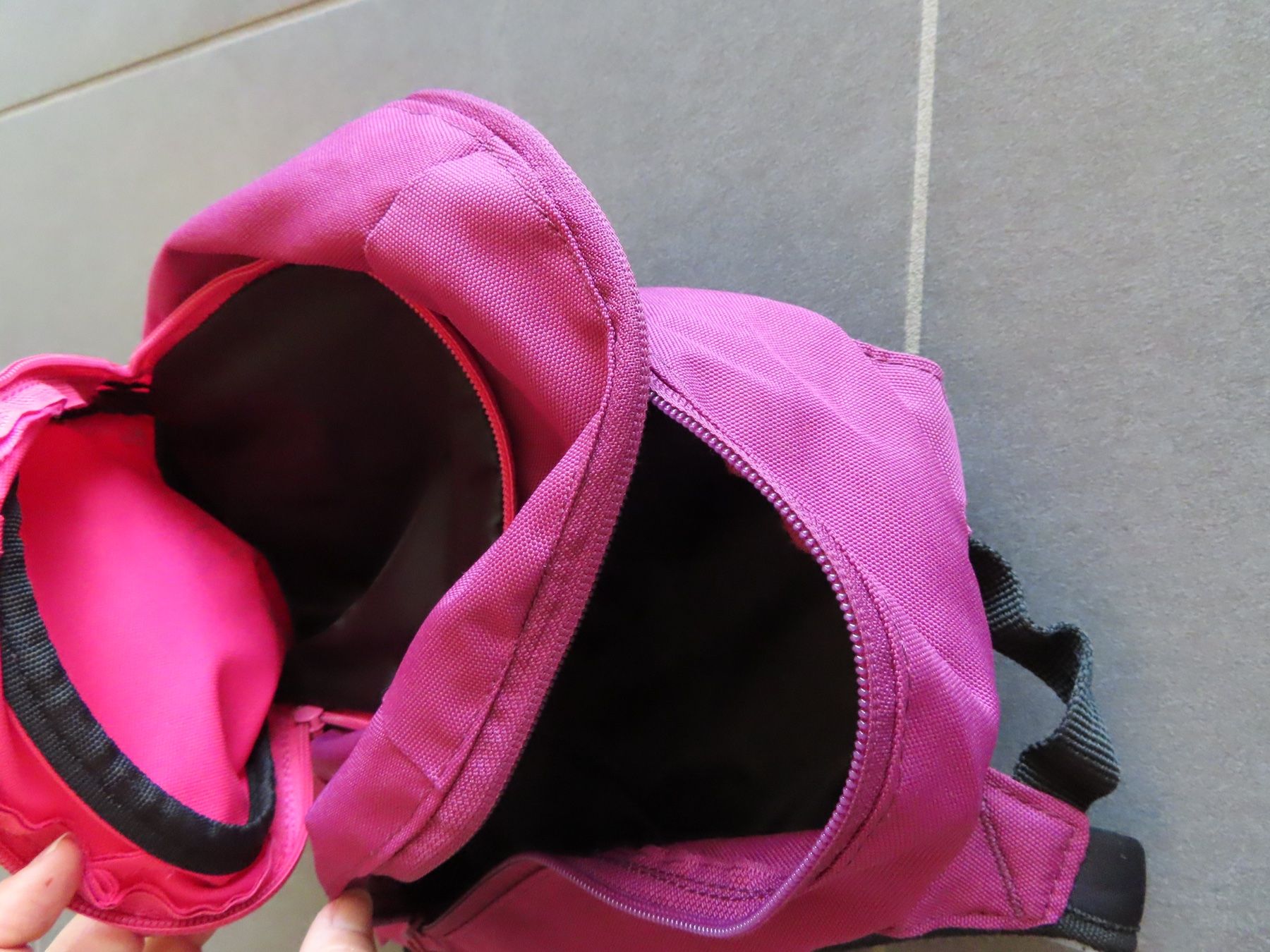 Decathlon Borse & Zaini: schöner Kinder-Rucksack super Zustand – Usato da Wallenried venduto da Asyano 4