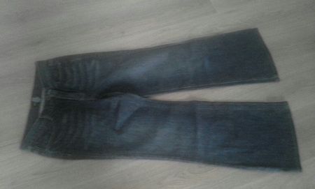 NEW YORK & COMPANY jeans - T.38  * Neuf