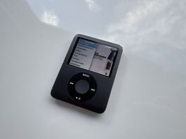 Akku neu! iPod Nano 3 8GB mit Zubehör Space Grey