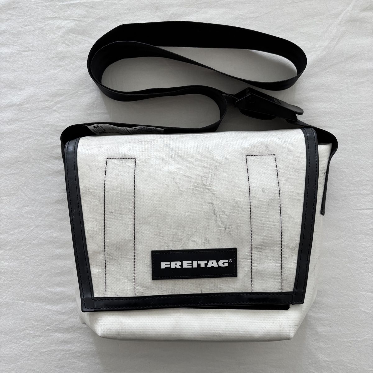 Freitag Borse: Freitag Messenger Bag – Nuovo (secondo la descrizione) da Zürich venduto da aam_w8ny