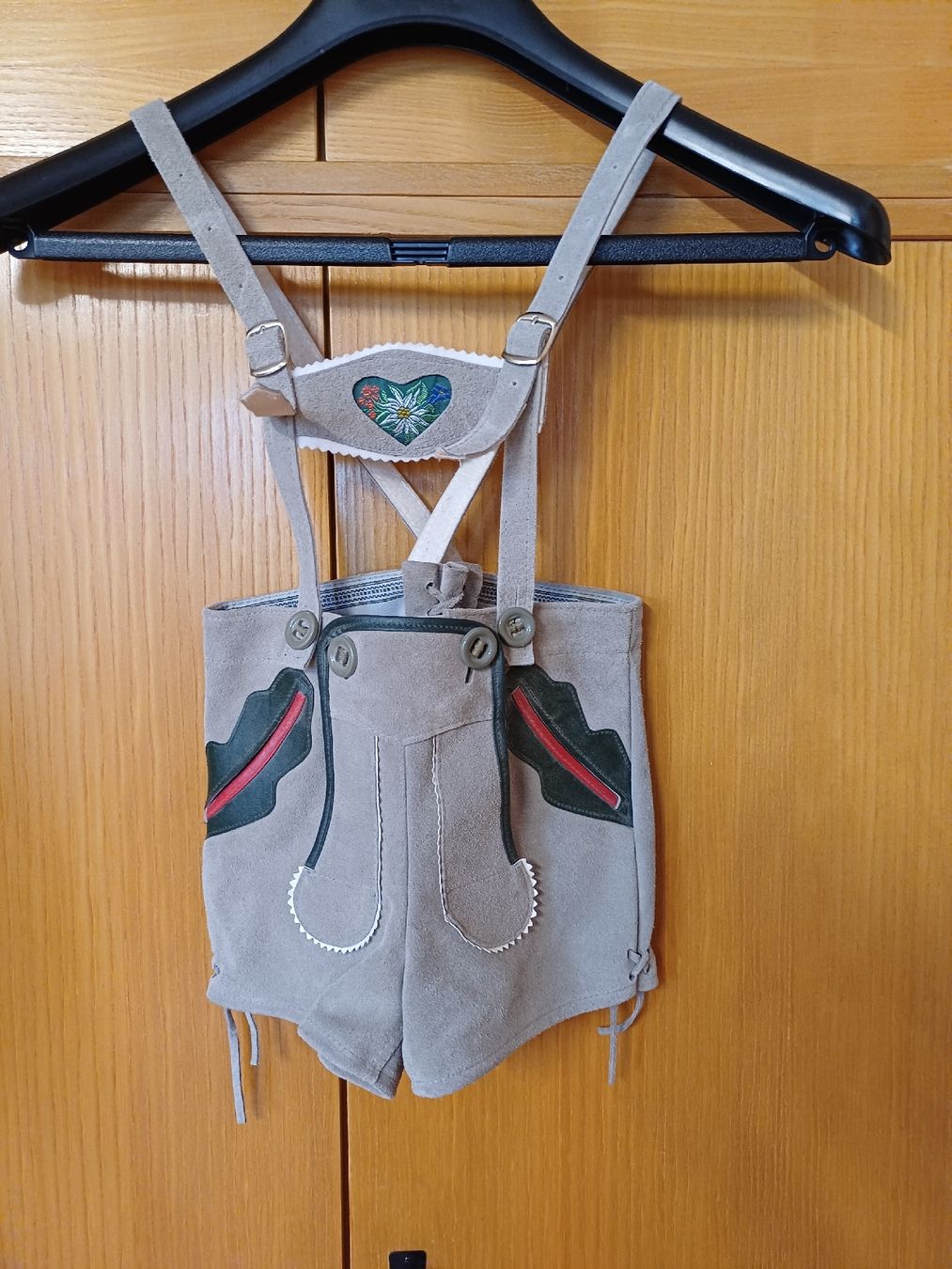 Pantaloni: Lederhosen Kind – Nuovo (secondo la descrizione) da Grosswangen venduto da biene..68