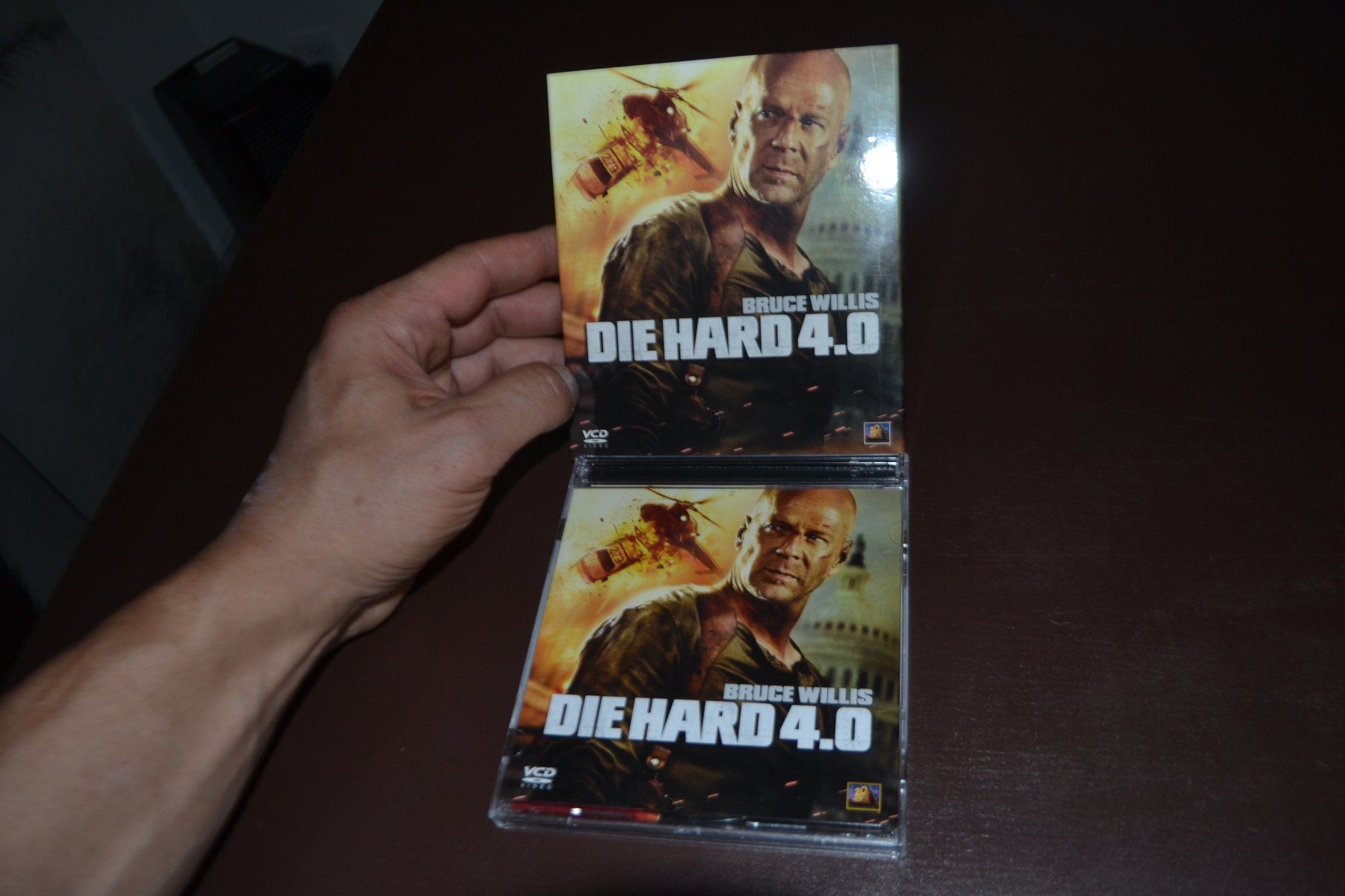 Alle DVDs: Die Hard 4.0 Video-CD – Gebraucht aus Laupen ZH von chefdom