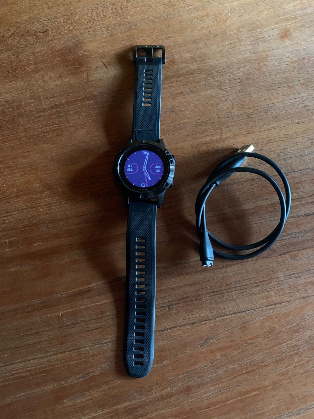 Garmin Smartwatch: Garmin Fenix 5X Sapphire – D'occasion à Villarsiviriaux par dam_nm6c