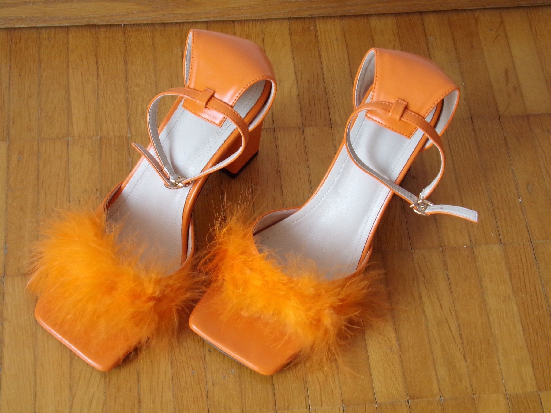 Scarpe da donna: Damen Schuhe Pumps orange Gr. 40 – Usato da Winterthur venduto da Jessi_di 1