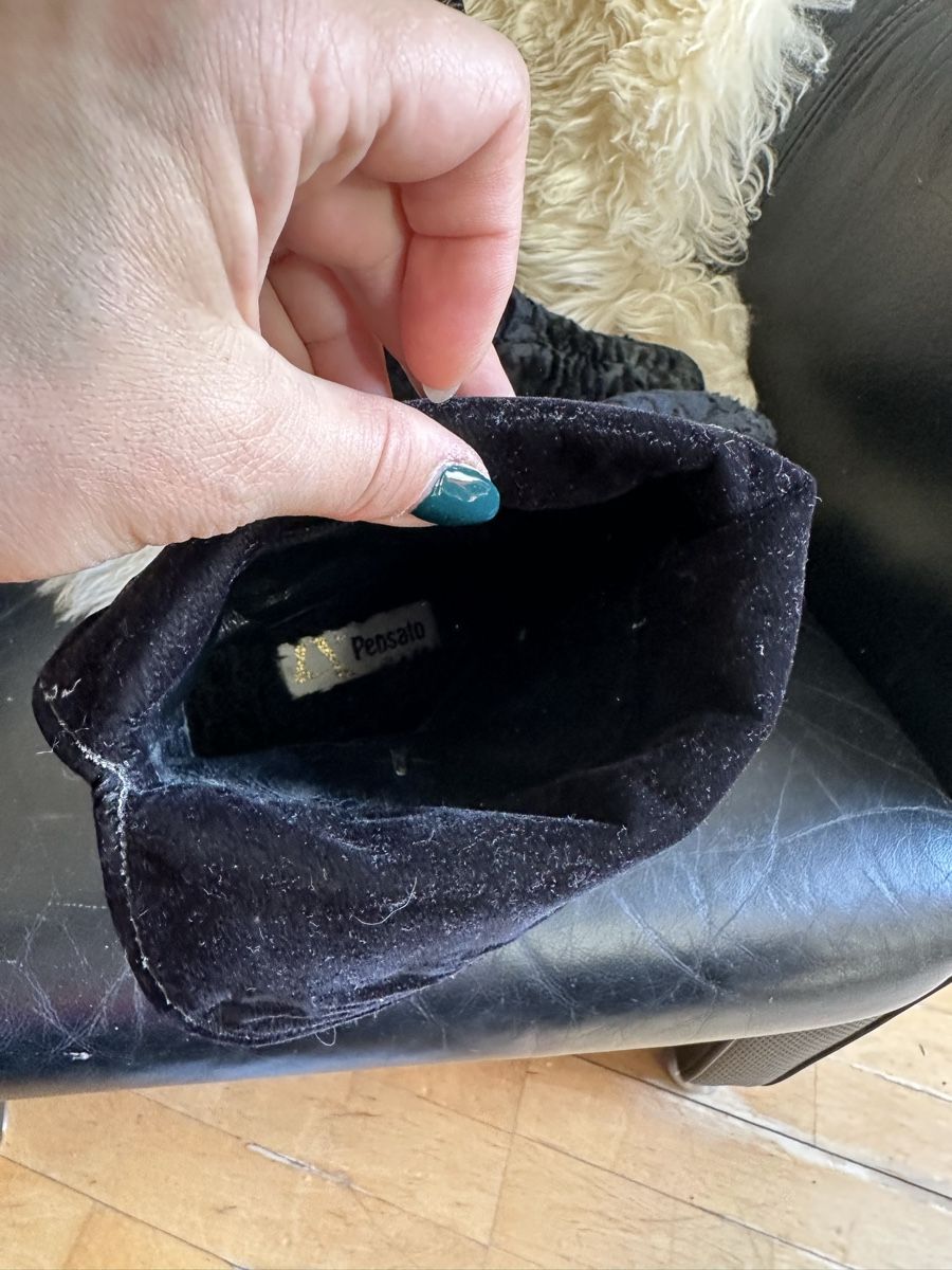Scarpe da donna: Pensato Stiefel Gr.40 schwarz Fell – Usato da Dorf venduto da marfikgnidka 2