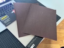 2 Schleifpapierbogen 23x28 cm (Stärke 180)