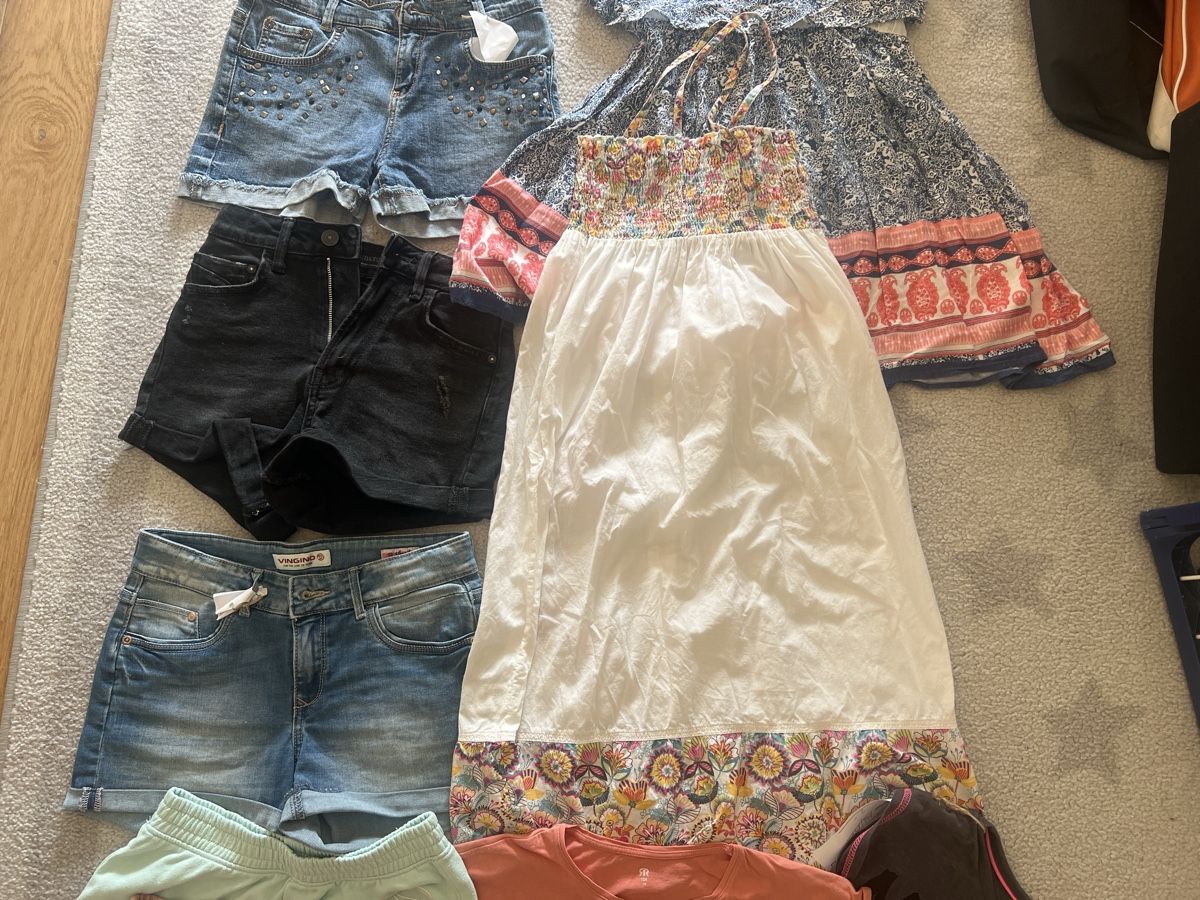 Lotti & Set di vestiti: Sommerpaket Mädchen Grösse 152/158 – Usato da Wettswil venduto da Oryx8 2