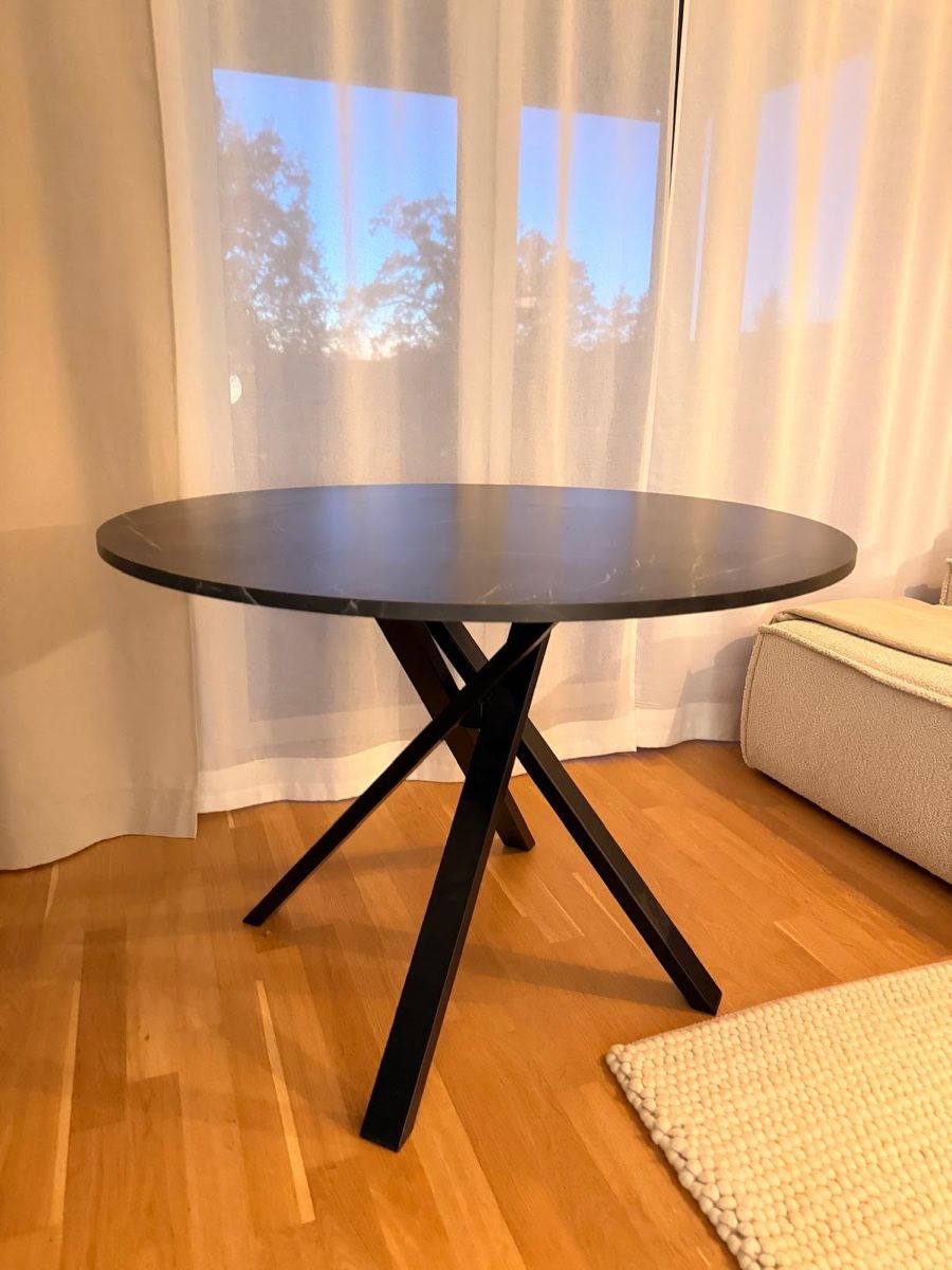 Tables: Runder Esstisch Marmoroptik schwarz – D'occasion à St. Gallen par dds_y8bz 1