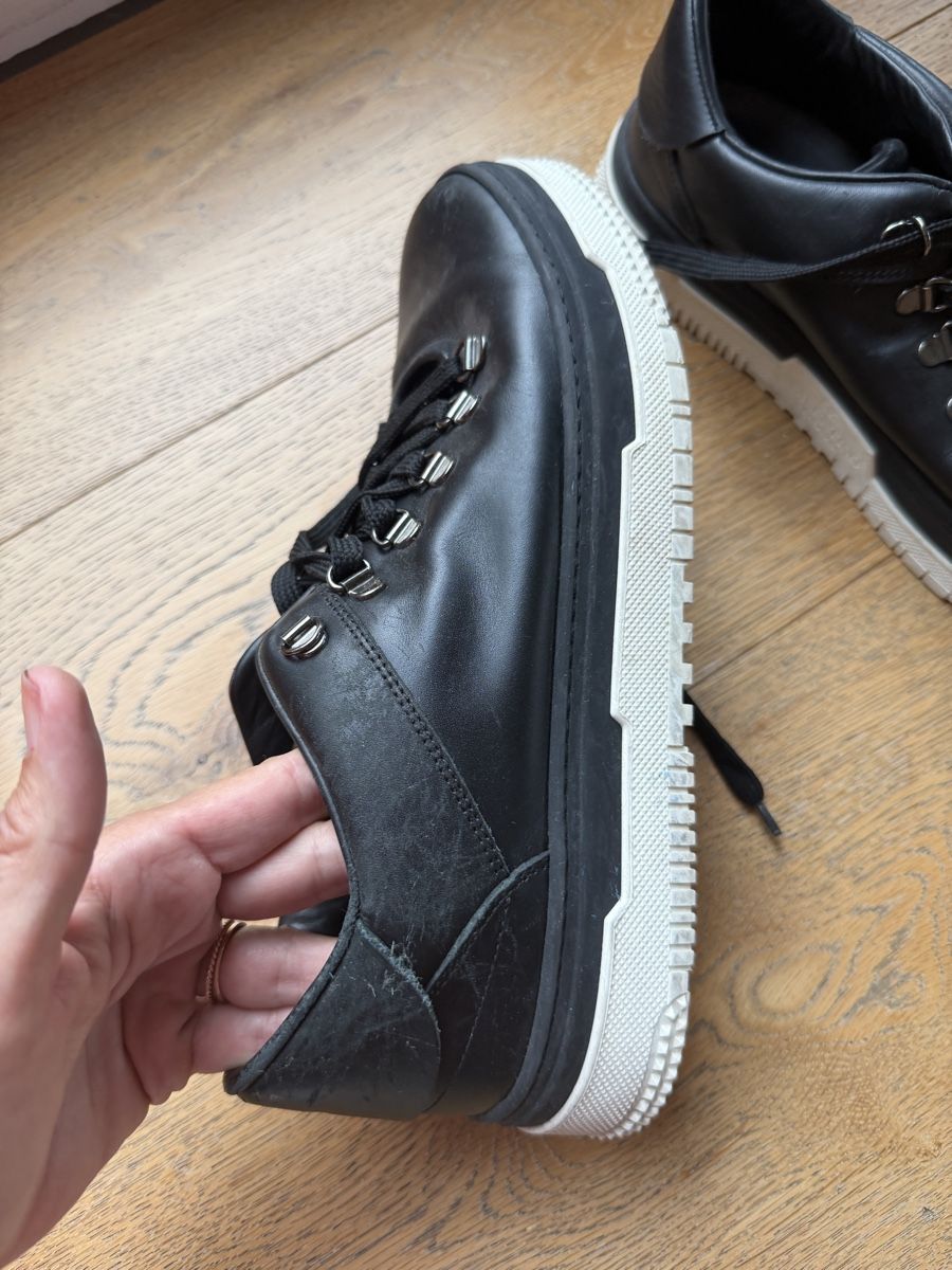 Valentino Scarpe da uomo: Valentino Schuhe black Gr 42 – Usato da Schindellegi venduto da Poshanna 1