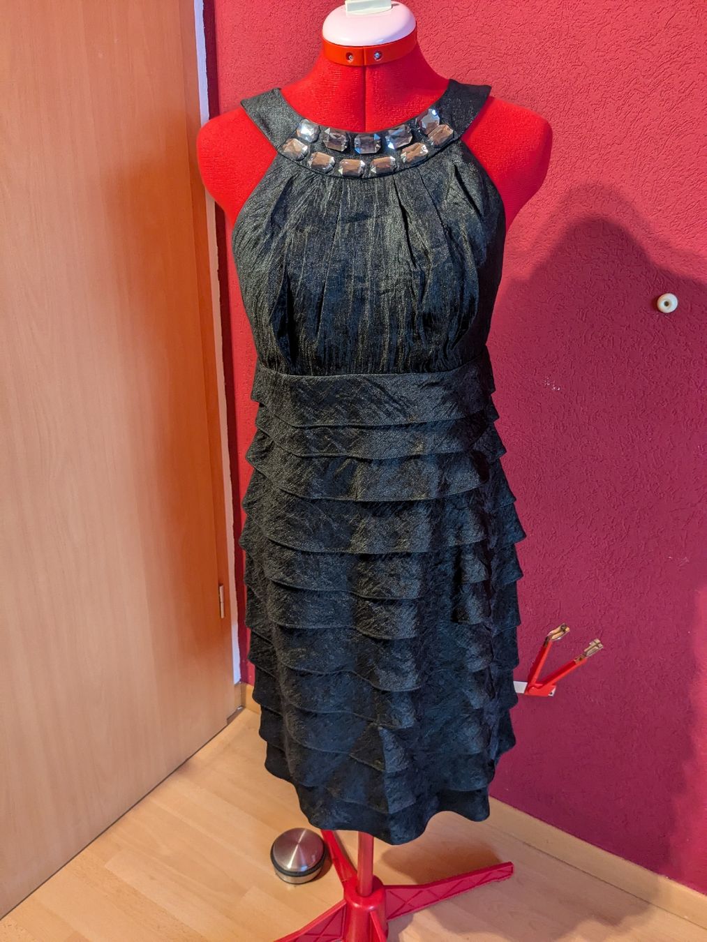 C&A Vestiti: robe de soirée noir – Nuovo (secondo la descrizione) da Vionnaz venduto da MarinaMGB