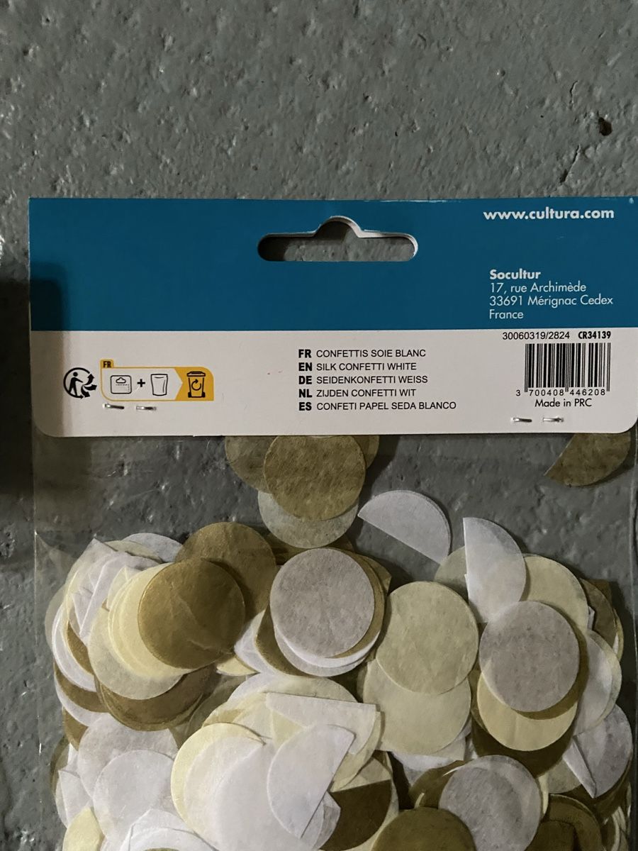 Tutte le decorazioni: Confettis x2 paquets - Neufs – Nuovo e nell'imballaggio originale da Colombier (NE) venduto da chanche 2
