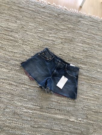 Zara Jeansshorts  Blau .Grösse 38, mit Etikett