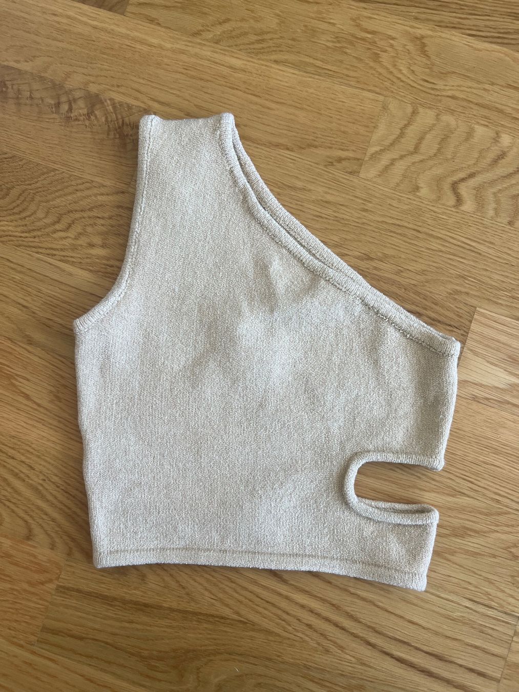 Top: Honest the label top – Usato da Port venduto da lau_pdf5 2
