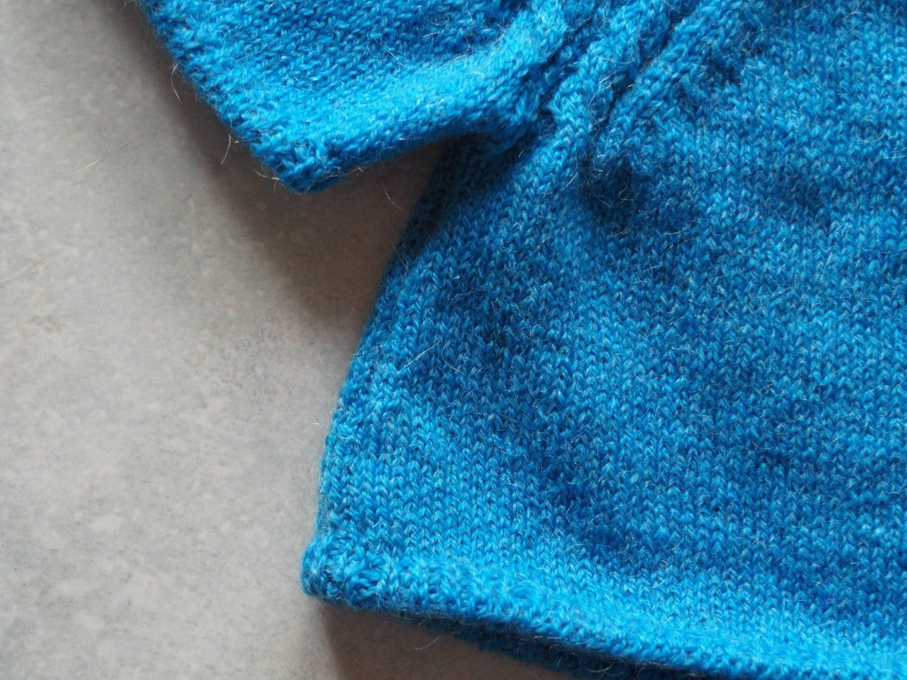 Maglioni & Felpe: Kurzer Pulli selbst gemacht Gr. 146-152 – Nuovo e nell'imballaggio originale da ERLINSBACH venduto da doudouce 2