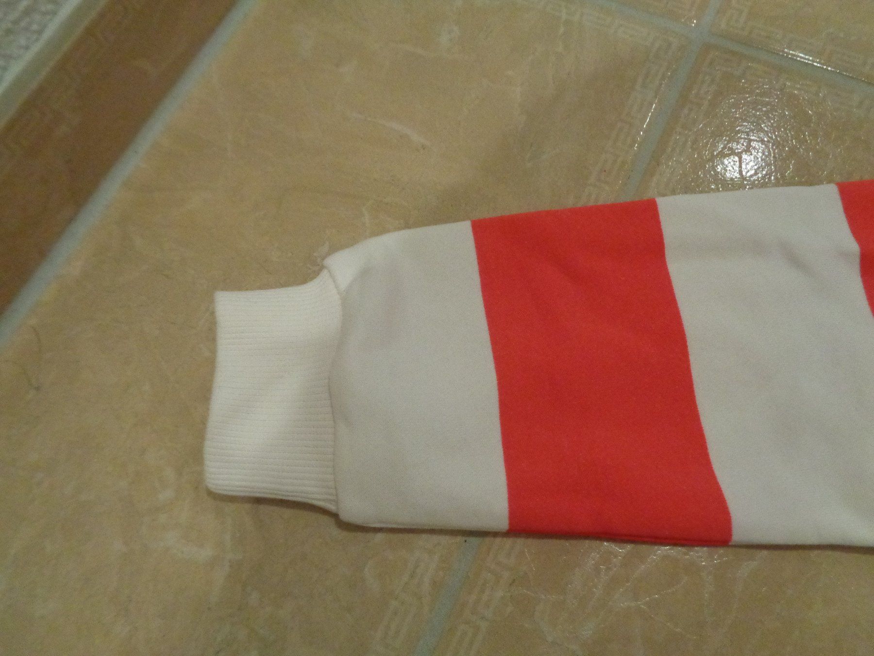 Maglioni & Felpe: Tommy Hilfiger neuer Pulli, 3 J 98 – Nuovo e nell'imballaggio originale da Klingnau venduto da Markus14 1