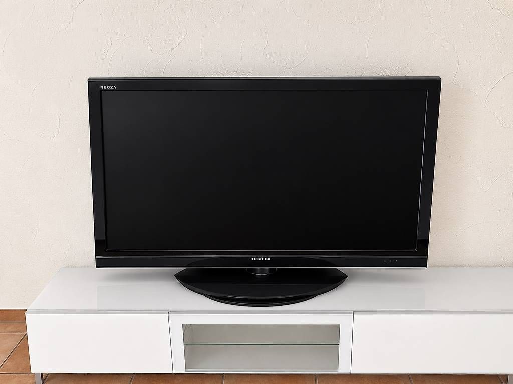 Toshiba Televisori: Fernseher – Usato da Wohlen venduto da Strebeli