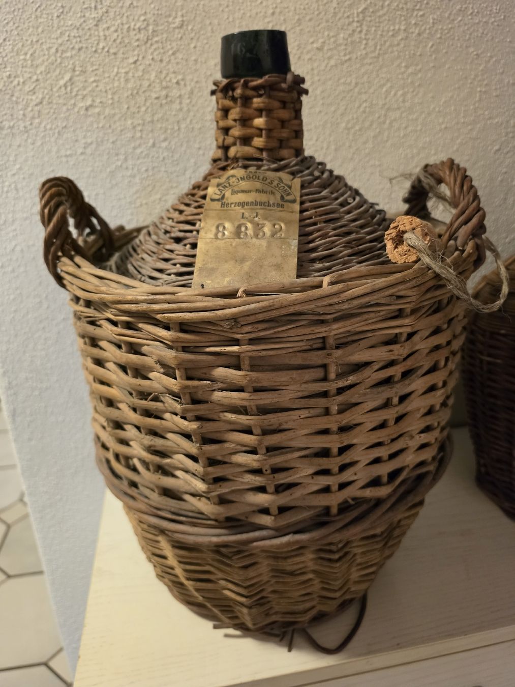 Bottiglie: 2 alte Korbflaschen – Usato da Hettlingen venduto da Ratio 1