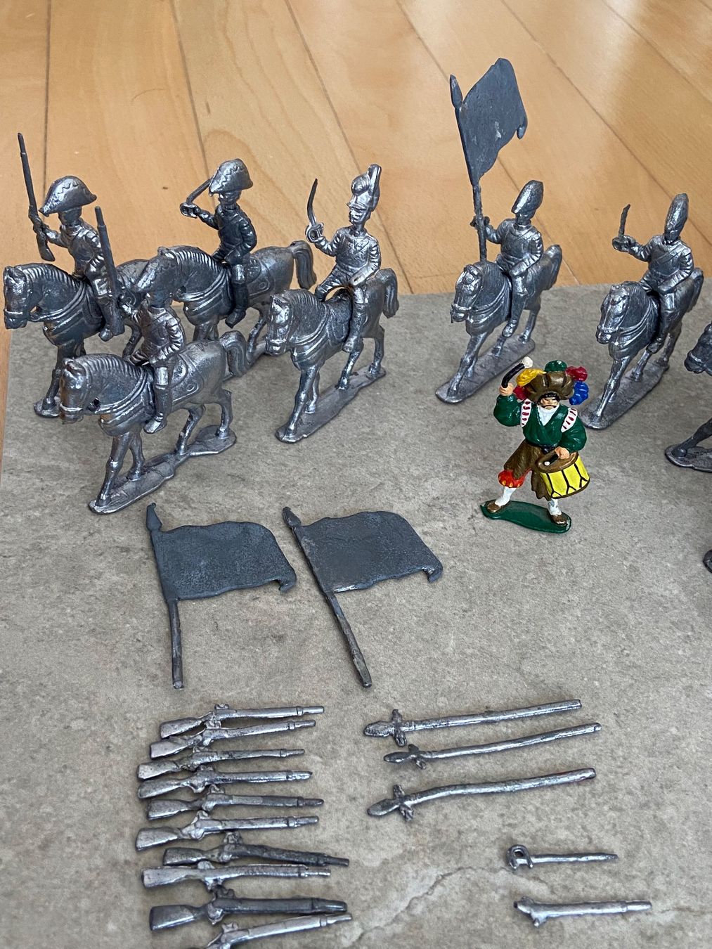 Giocattoli: Bleifiguren Soldaten und Pferde – Usato da Wilderswil venduto da leh_9hxp 4