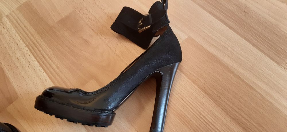 ERAM Bottes à Talons Cuir Lisse Noir T 37 ETAT NEUF
